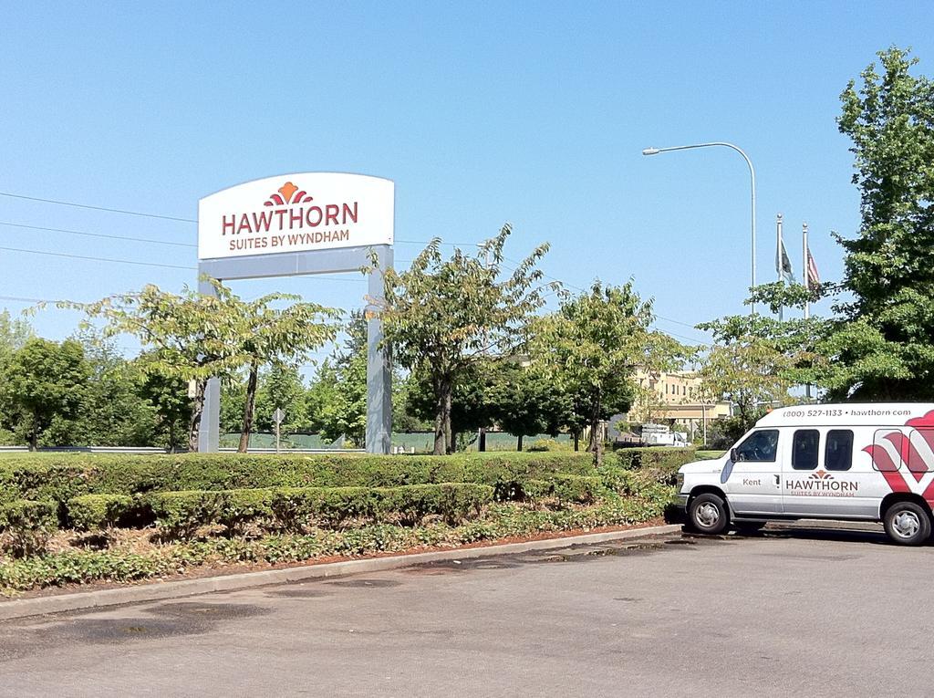 Hawthorn Suites By Wyndham Kent, Wa Eksteriør bilde
